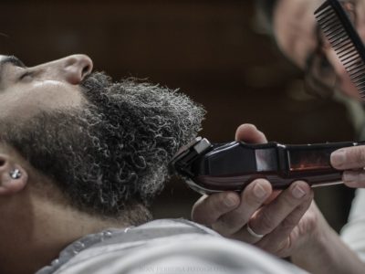 Vi-trimmar-ditt-skägg-på-vår-frisörsalong-i-Halmstad-1024x682